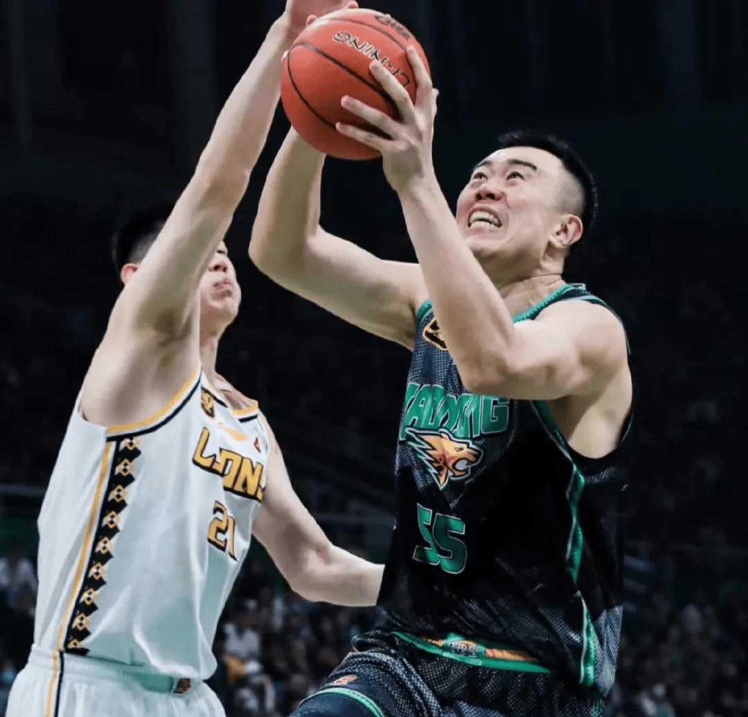 皇冠体育网站-今晚CBA常规赛传出新动向，切尔西队长鼓劲，管理层表态——管理层满意，数据趋势出现新变化的简单介绍