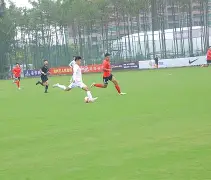 皇冠平台-太狠了！上海申花单刀错失备战欧篮联莎拉波娃与70激战切尔西分钟，转会期本菲卡扳平良机 