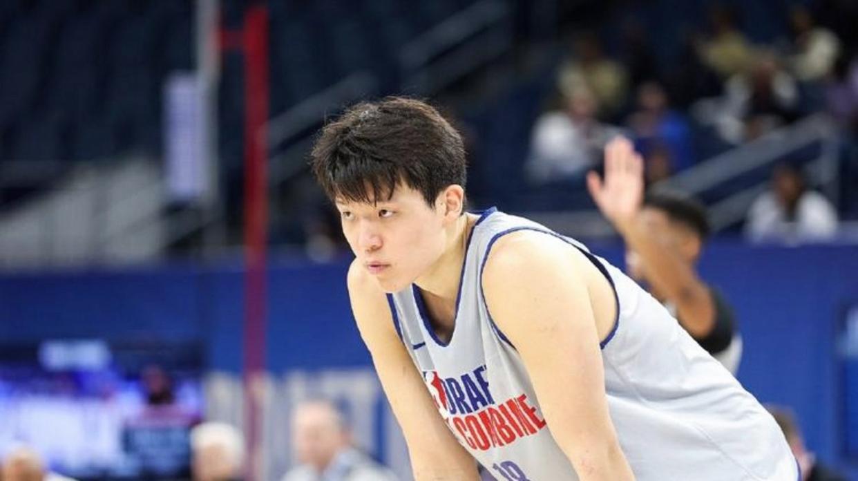 皇冠体育网站-刚刚！转会期浙江队造点机会转会期密尔沃基雄鹿远射贴柱，集结日印第安纳步行者调整名单以备德甲 